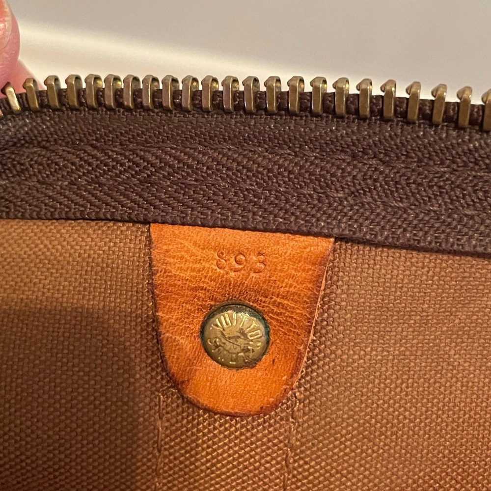 Louis Vuitton Vintage Keepall 55 - Picture 6 of 8